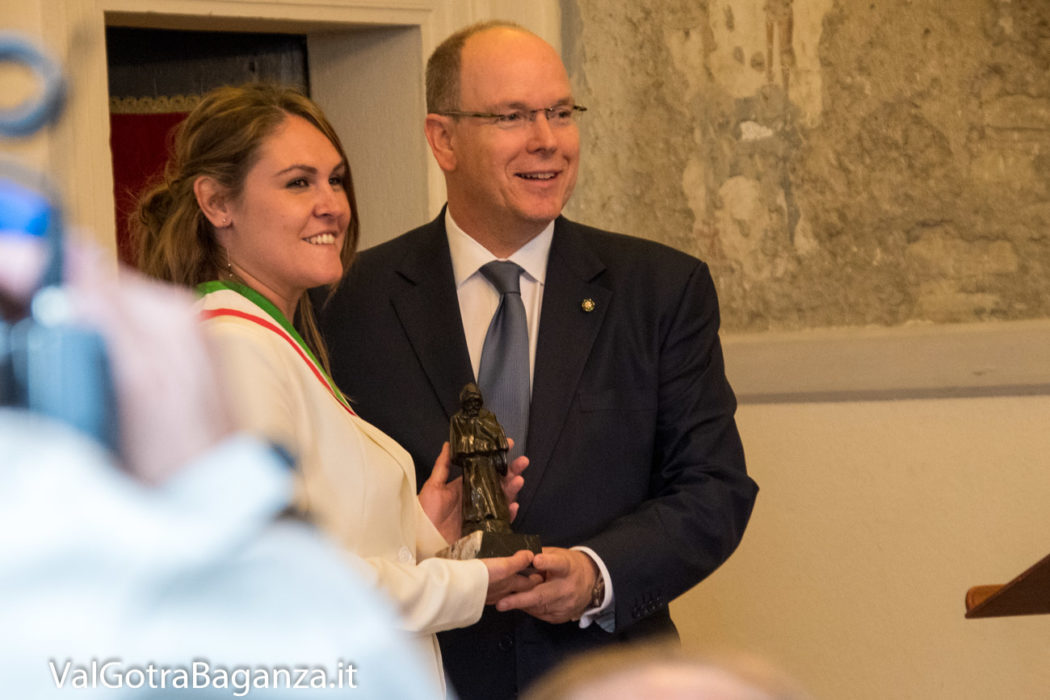 Il Principe Alberto Ii Di Monaco A Bardi Parma Italia Sua Altezza Serenissima Riscopre Le Sue Antiche Origini 15 Maggio 18 Valgotrabaganza Immagini Natura E Parole Blog